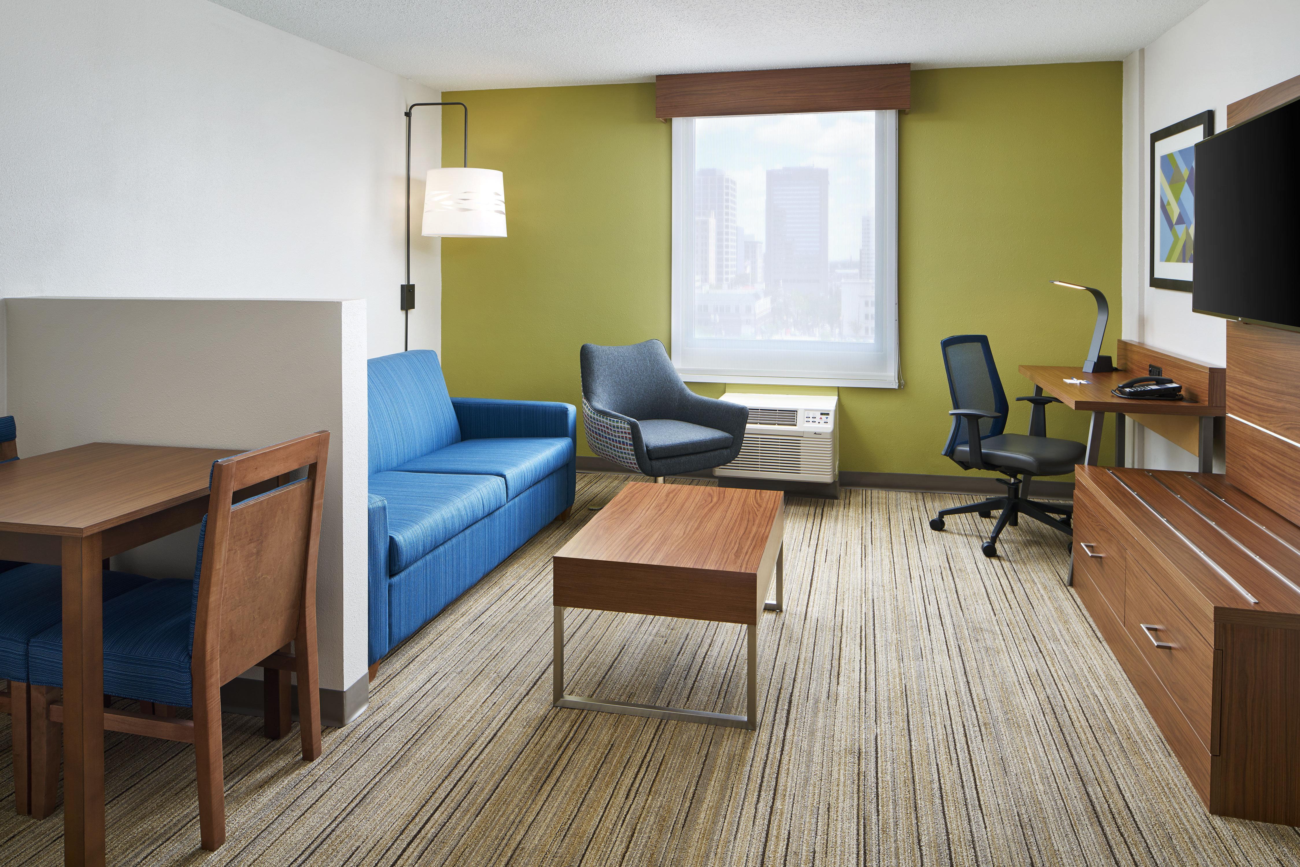 Holiday Inn Express - Richmond Downtown By Ihg Bagian luar foto