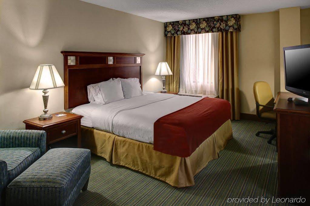 Holiday Inn Express - Richmond Downtown By Ihg Bagian luar foto