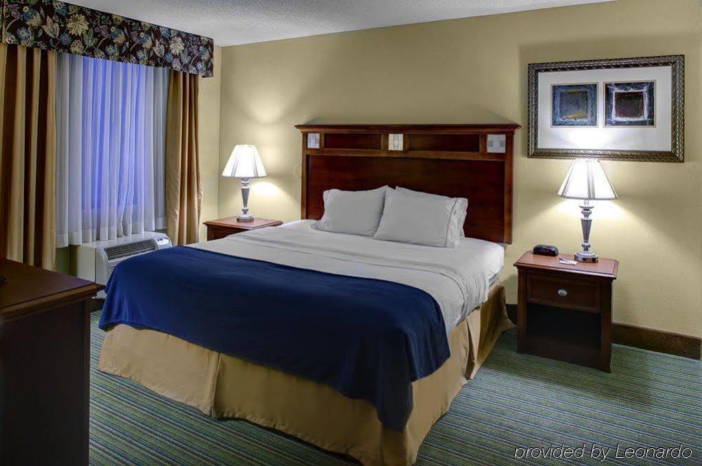 Holiday Inn Express - Richmond Downtown By Ihg Bagian luar foto
