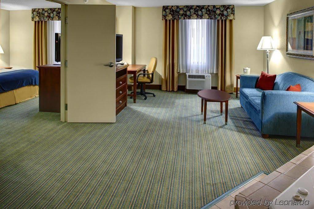 Holiday Inn Express - Richmond Downtown By Ihg Bagian luar foto